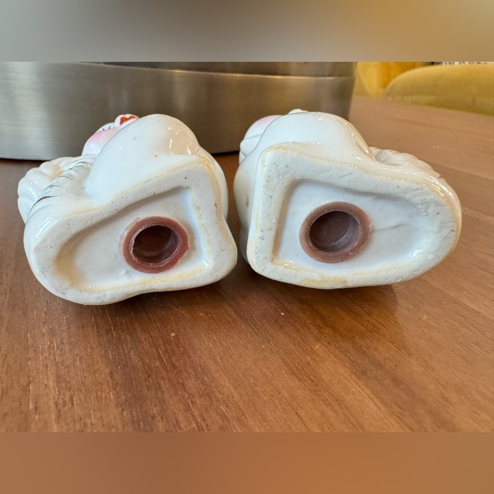 Vintage Squirrel Salt and Pepper Shakers - Picture 8 of 8